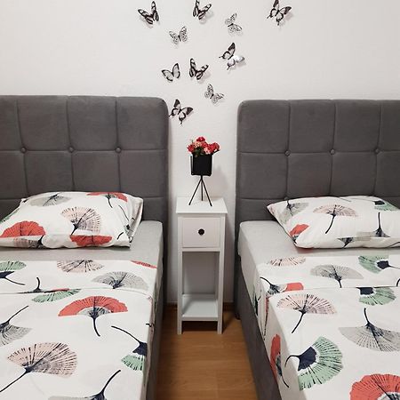 Kabashi Apartment Кърк Стая снимка