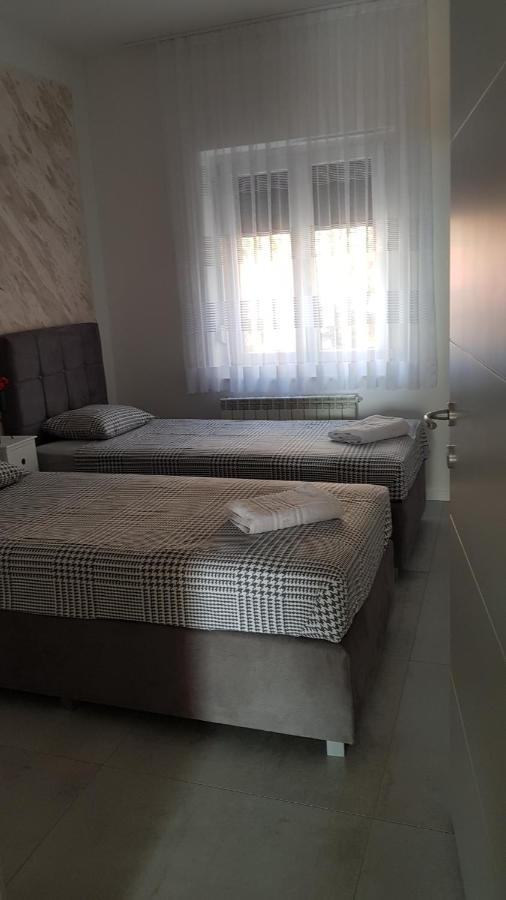Kabashi Apartment Кърк Екстериор снимка