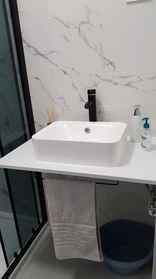 Kabashi Apartment Кърк Екстериор снимка